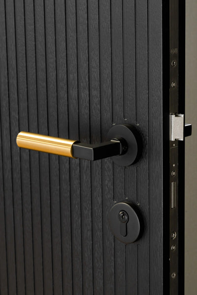 Matte Black / Brushed Brass