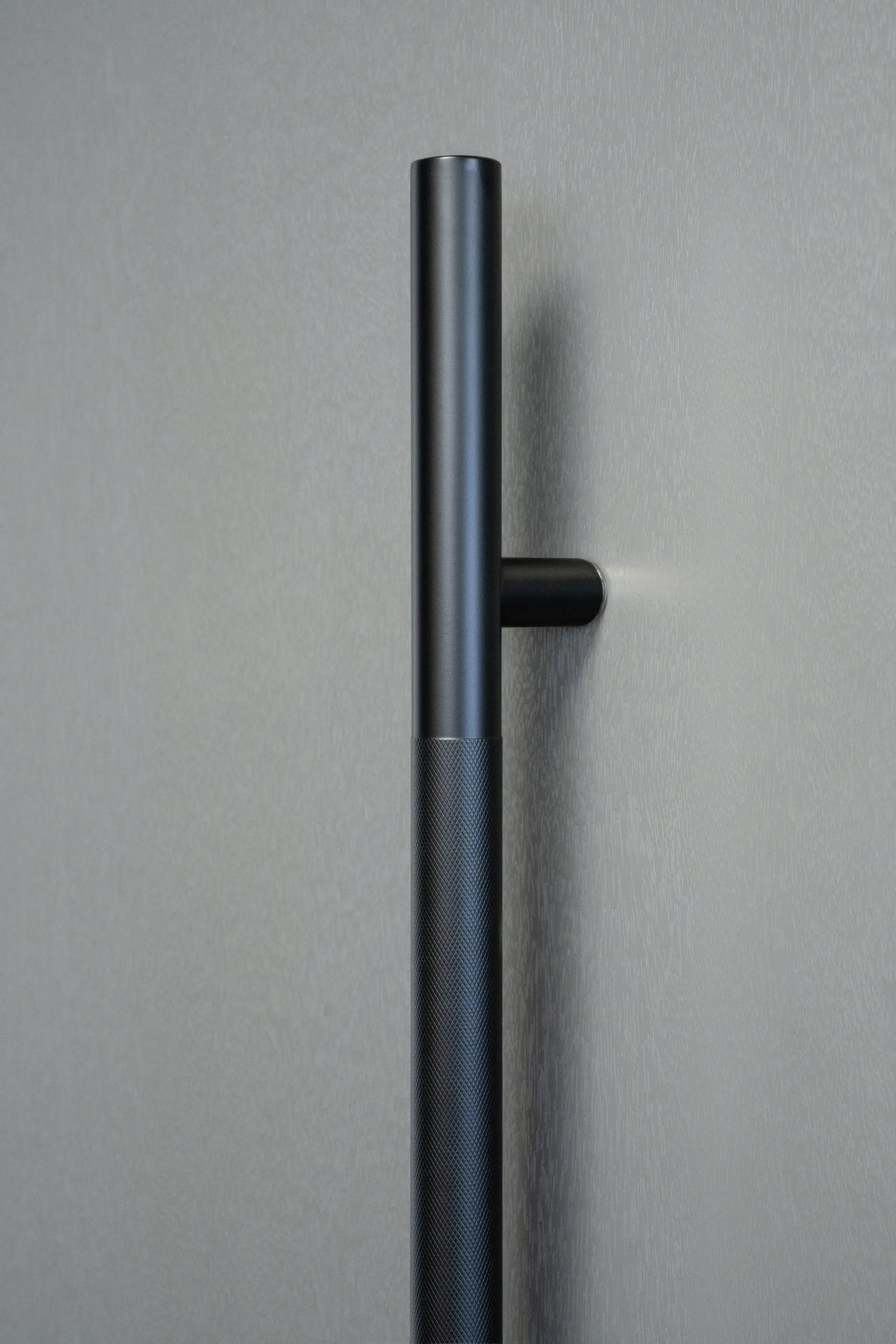 Sterling Pull Bar + T-Bar
